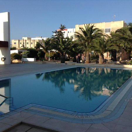 Seafront Apartment With Pool San Pawl il-Baħar Zewnętrze zdjęcie