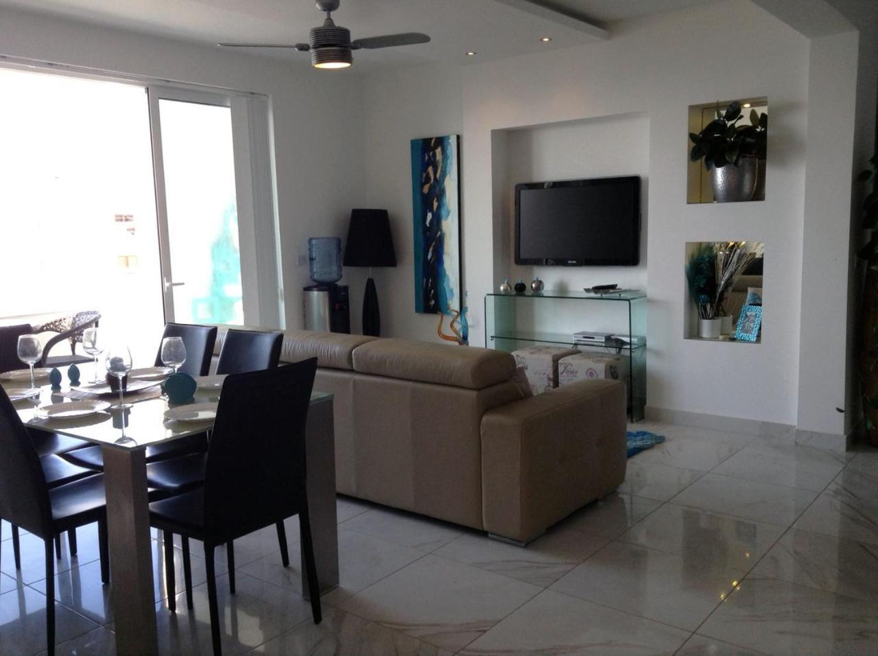 Seafront Apartment With Pool San Pawl il-Baħar Zewnętrze zdjęcie