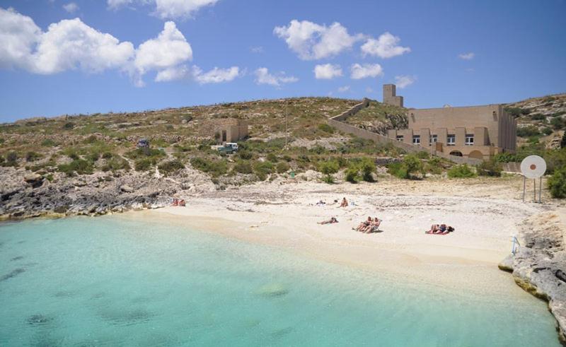 Seafront Apartment With Pool San Pawl il-Baħar Zewnętrze zdjęcie